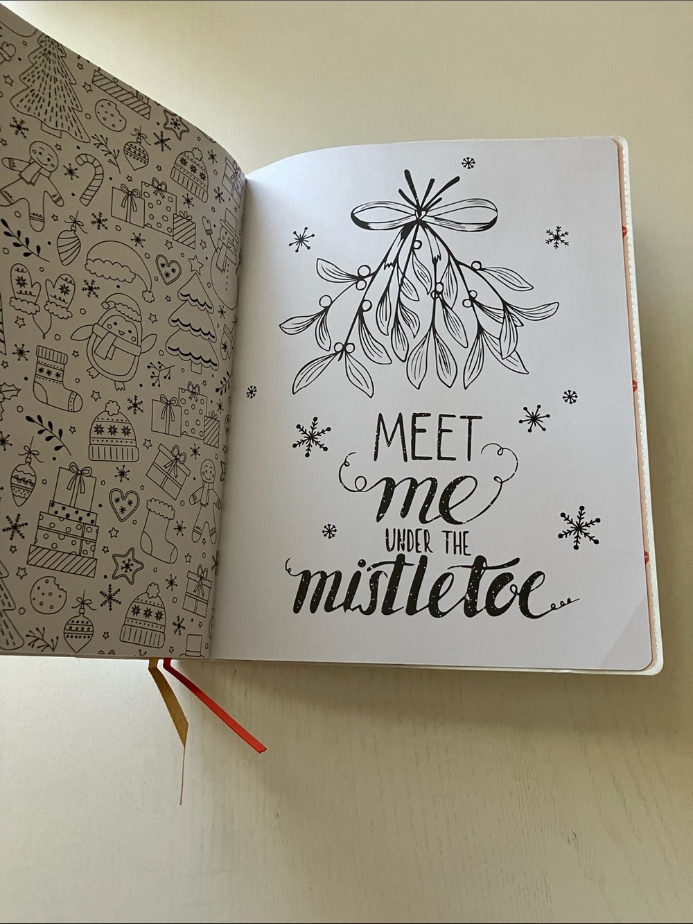 The Creative Expert 17 Month Bound Planner August 2026 - December 2027 (NWT) - Picture 14 of 16